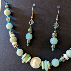 Handmade earrings and necklace set